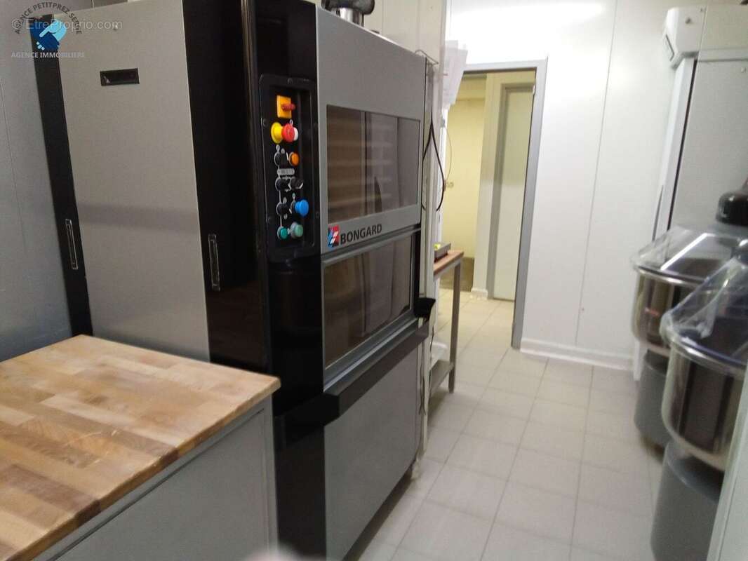 Commerce 264 m² à Lorp-Sentaraille  - photo 5