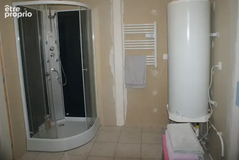 Belle Maison de 2010 avec 4 chambres sur terrain de 6200m2 - photo 23