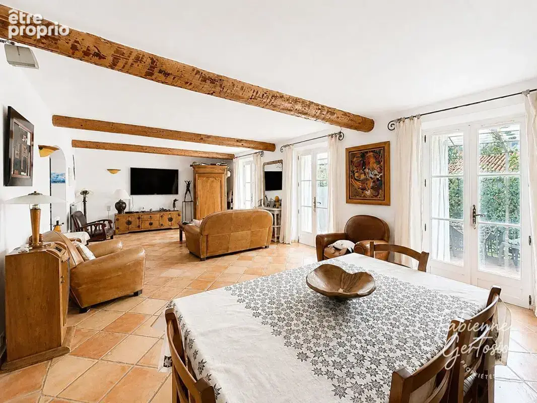 Toulon - Bastide provençale sur terrain de 551m2 - photo 2