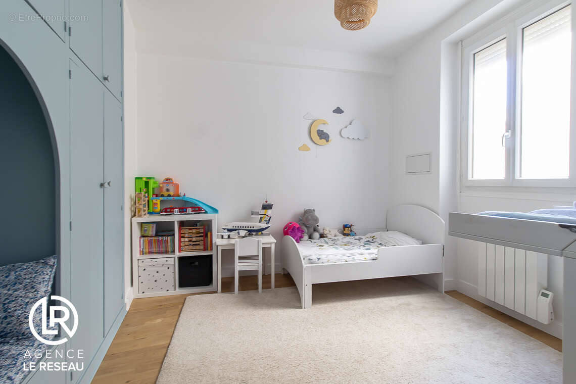 Appartement à ASNIERES-SUR-SEINE