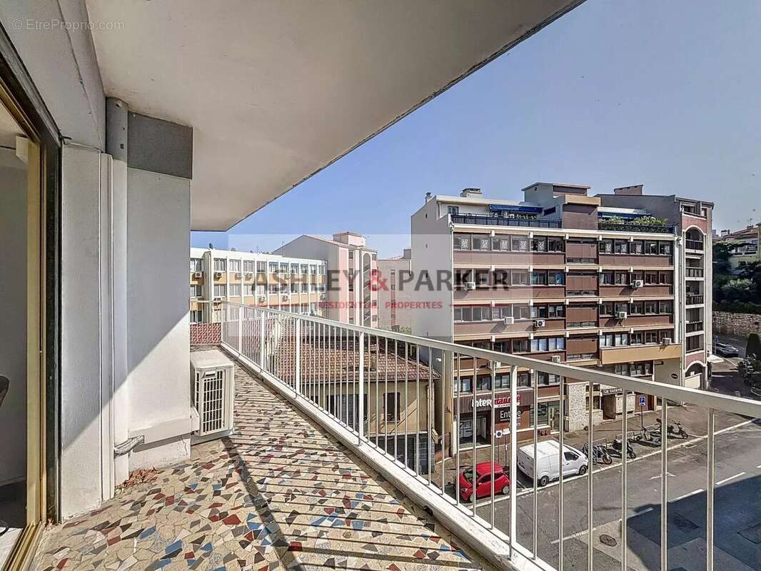Appartement à CAGNES-SUR-MER