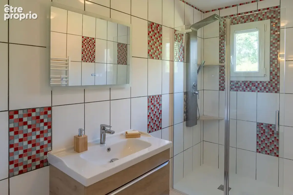 Garéoult Maison 5 pièces avec piscine au calme et proche des commodités - photo 10