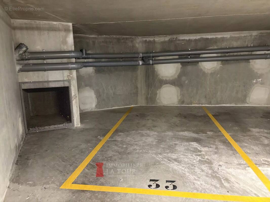 Parking à CHATILLON