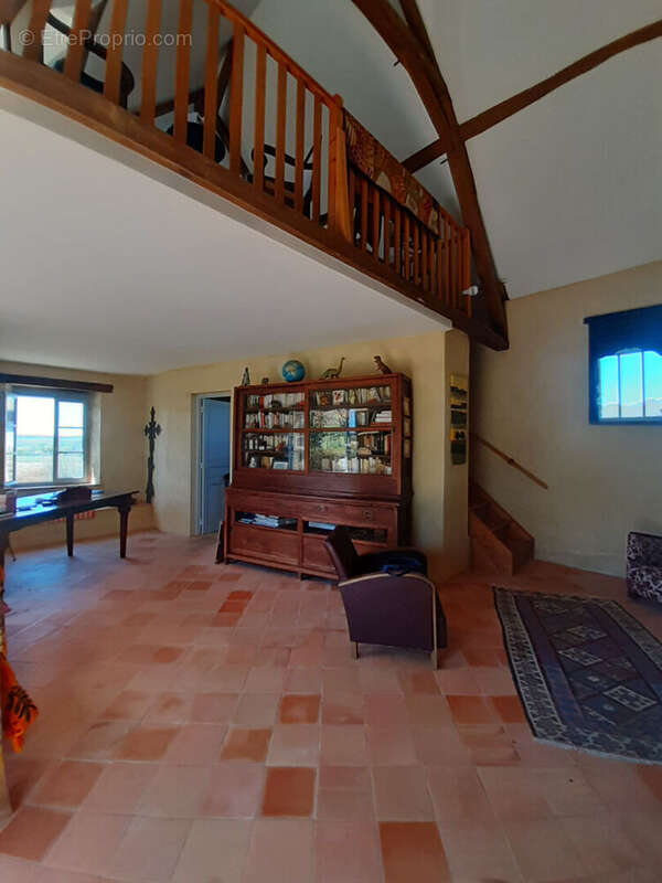 Maison à SAINT-MICHEL-DE-CHAVAIGNES