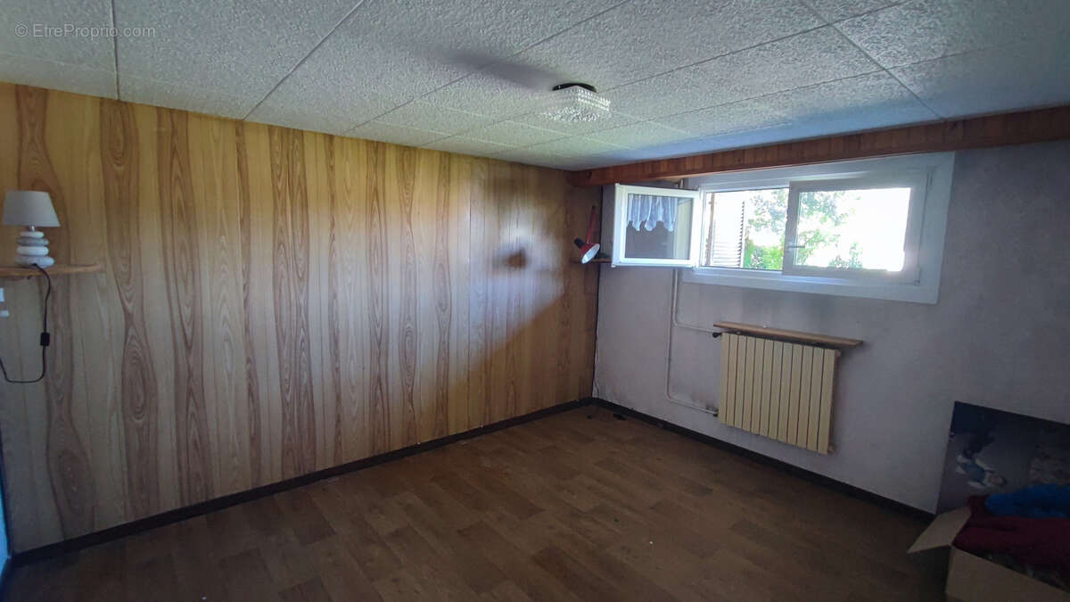 LOUGRES Maison Individuelle de 103m2 env. de type F5 - photo 8