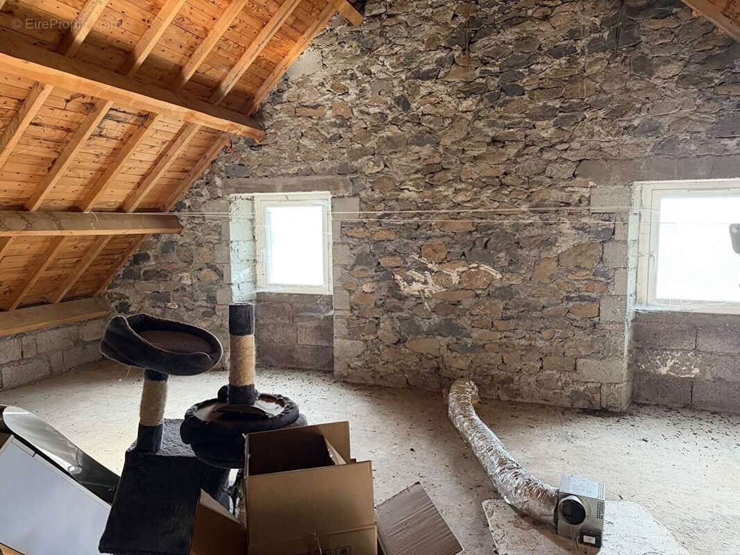 Maison à VALUEJOLS