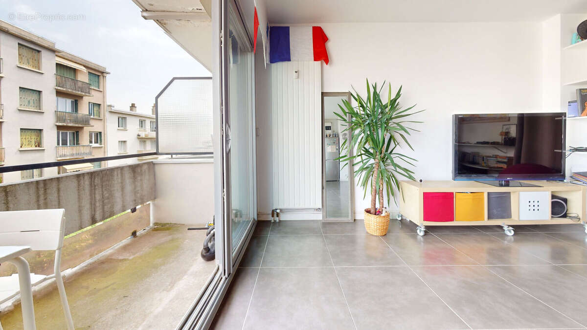Appartement Grenoble 2 pièces 40 m2 avec balcon et ascenseur - photo 8