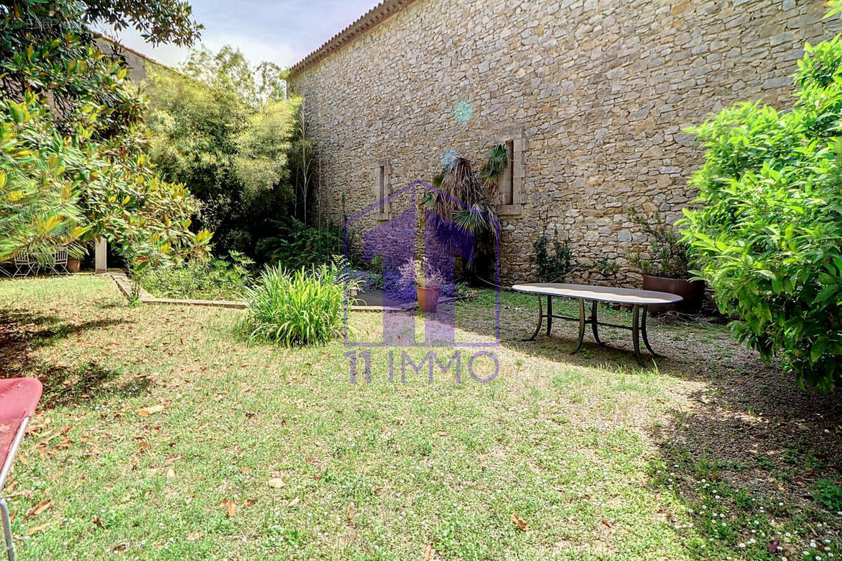 Jardin avec bassin - Maison à CANET