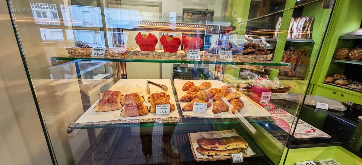 Commerce à SAINT-SULPICE-DES-LANDES