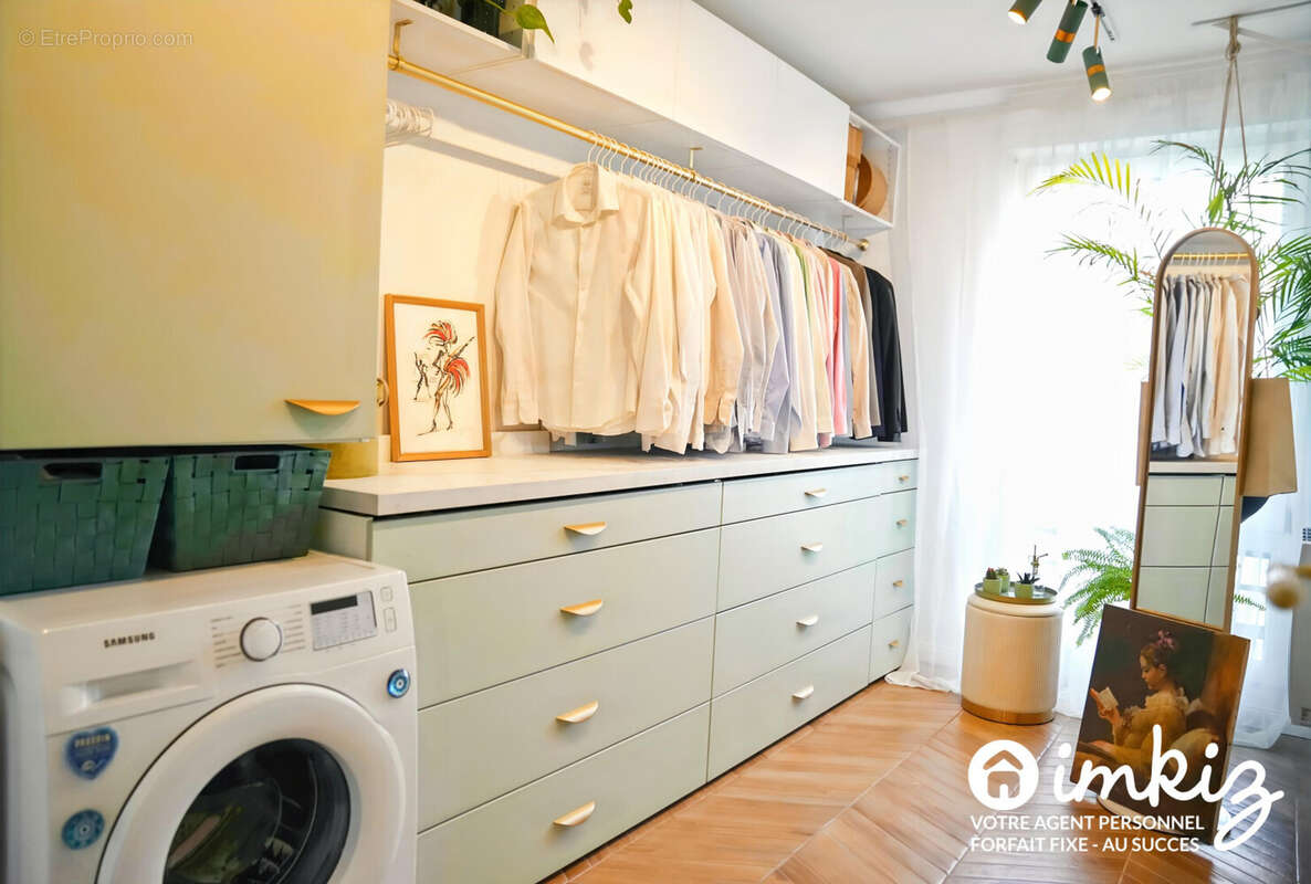 Appartement à PARIS-19E