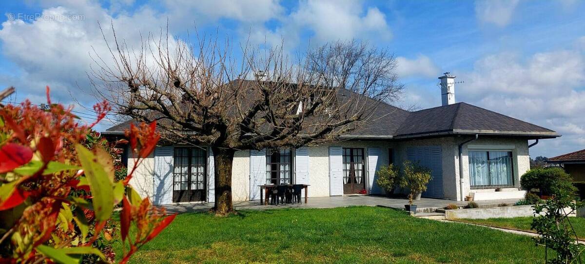 Maison à CHAMPAGNE-AU-MONT-D'OR