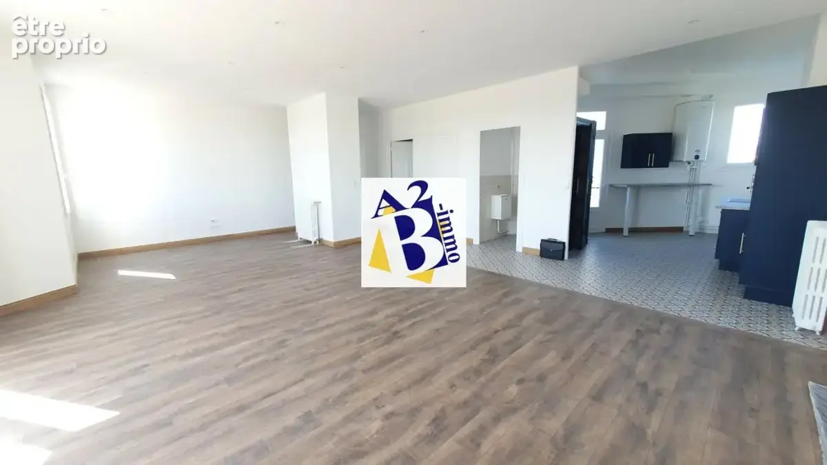 Place victor Hugo, Appt T5 de Standing, 123m² - photo 4