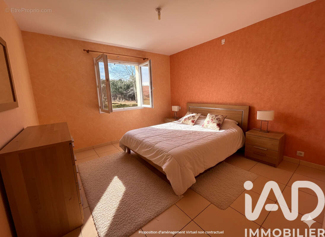 Photo 8 - Maison à SAINT-JULIEN-EN-BORN