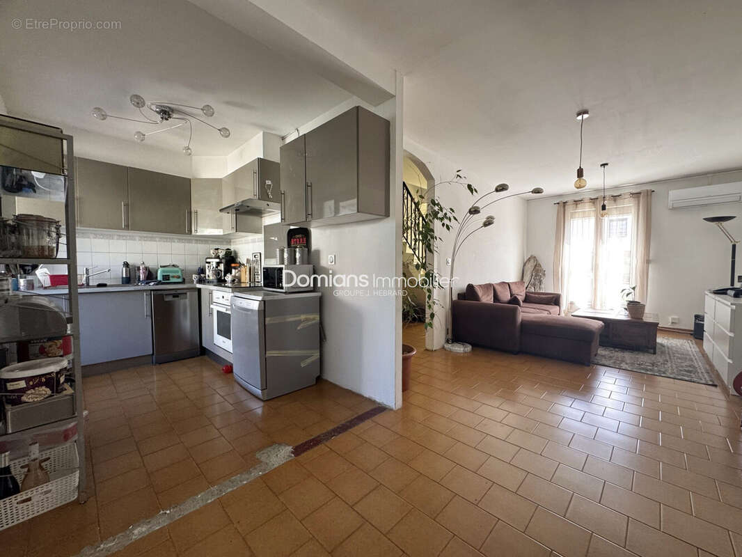 Maison 83 m² à Thuir  - photo 3