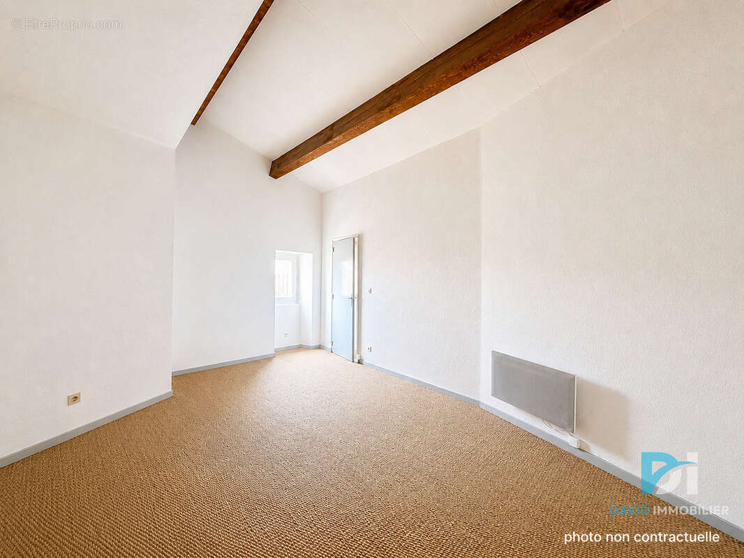 Appartement à NEZIGNAN-L'EVEQUE