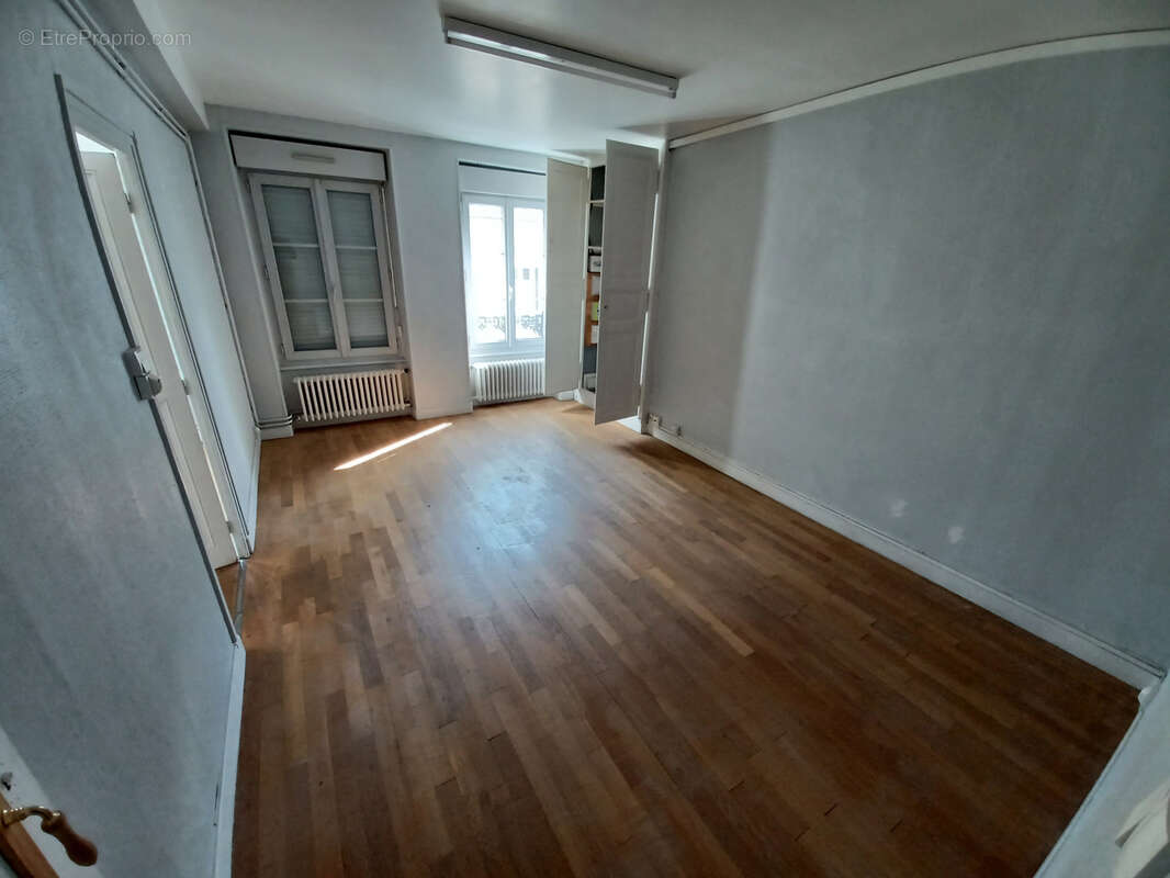 Appartement à LA CHARITE-SUR-LOIRE