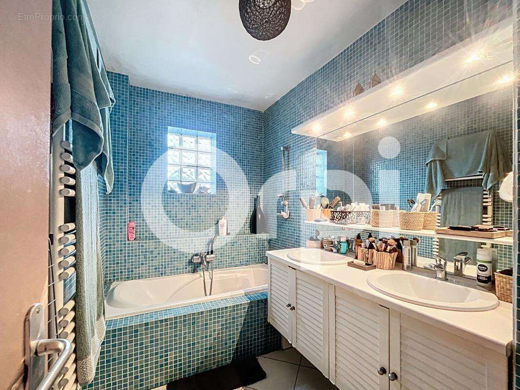 Appartement à BRIVE-LA-GAILLARDE