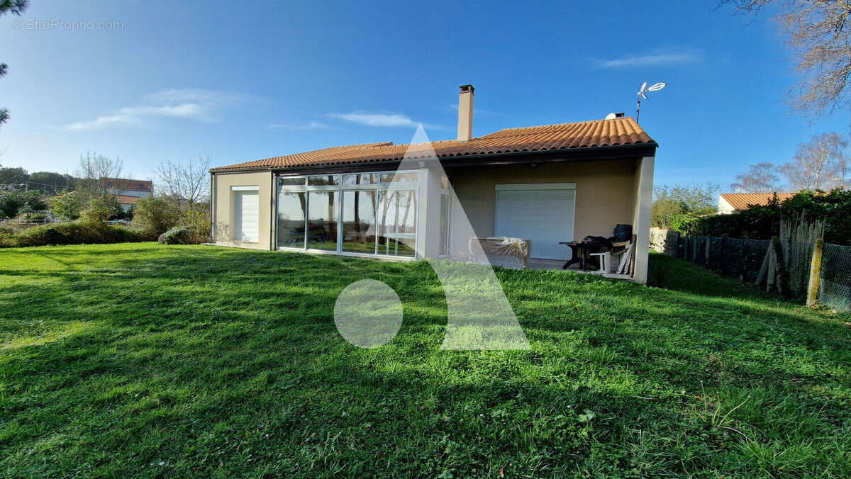 Maison La Tremblade 6 pièces 200m2 avec véranda. - photo 2