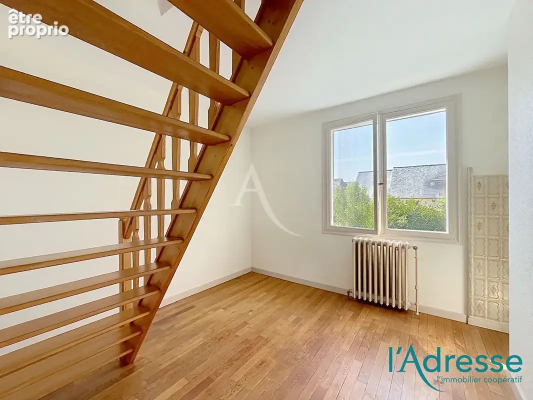 Maison à LAVAL, secteur GRAVIER - photo 8
