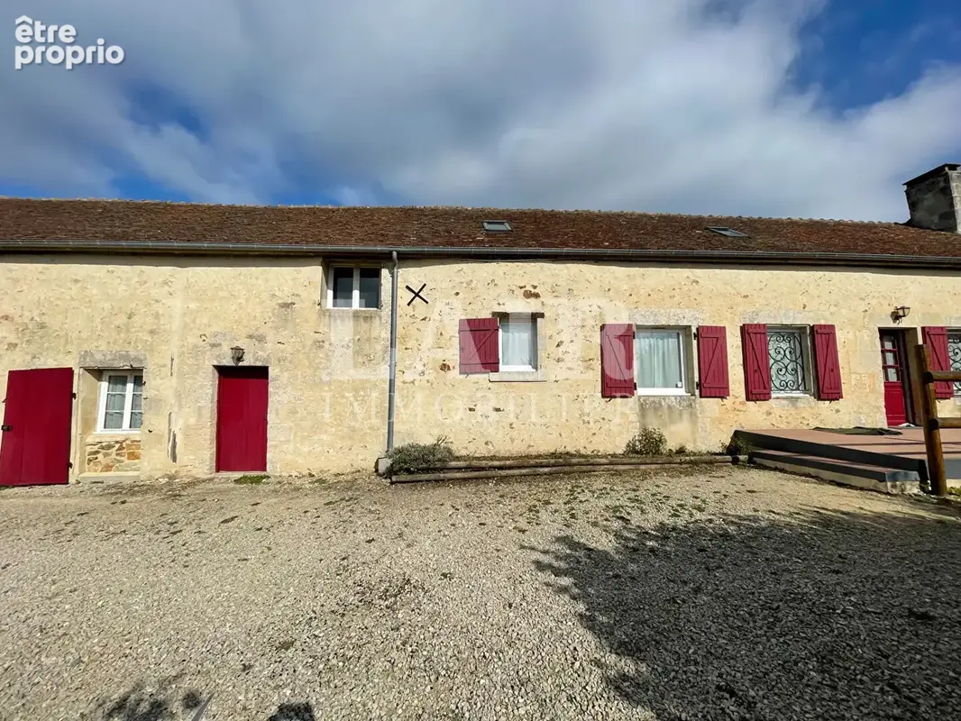 Longère en campagne, secteur Mamers, réf B15505 - photo 2