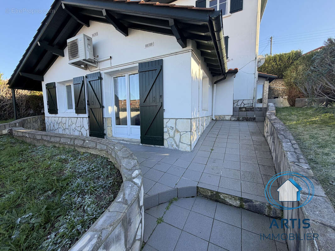 Appartement à CIBOURE