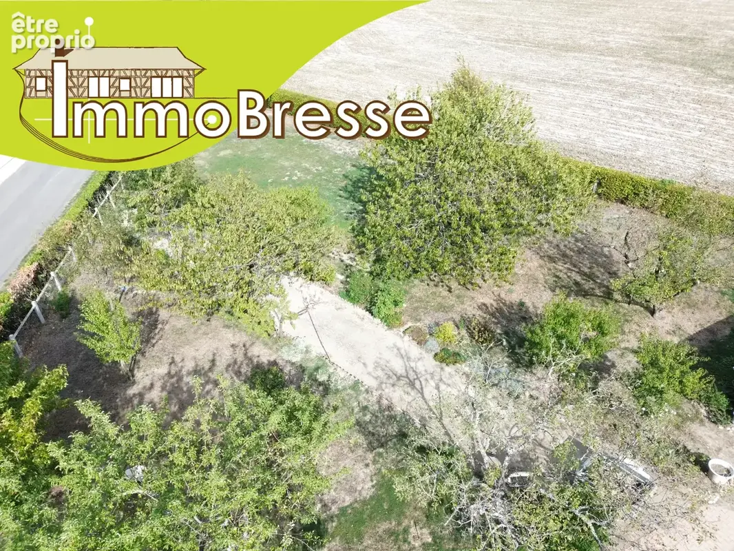 Terrain 850 m² à vendre à Attignat (01340) - photo 1