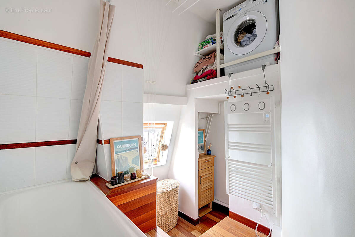 Appartement à PARIS-18E