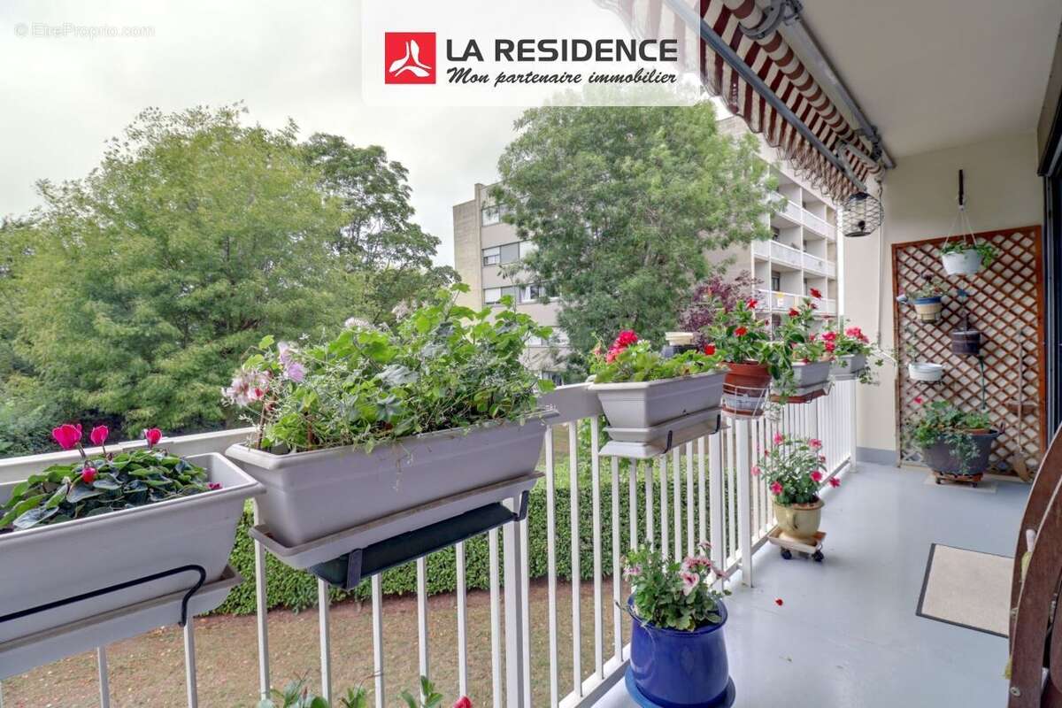 Appartement à VERNEUIL-SUR-SEINE