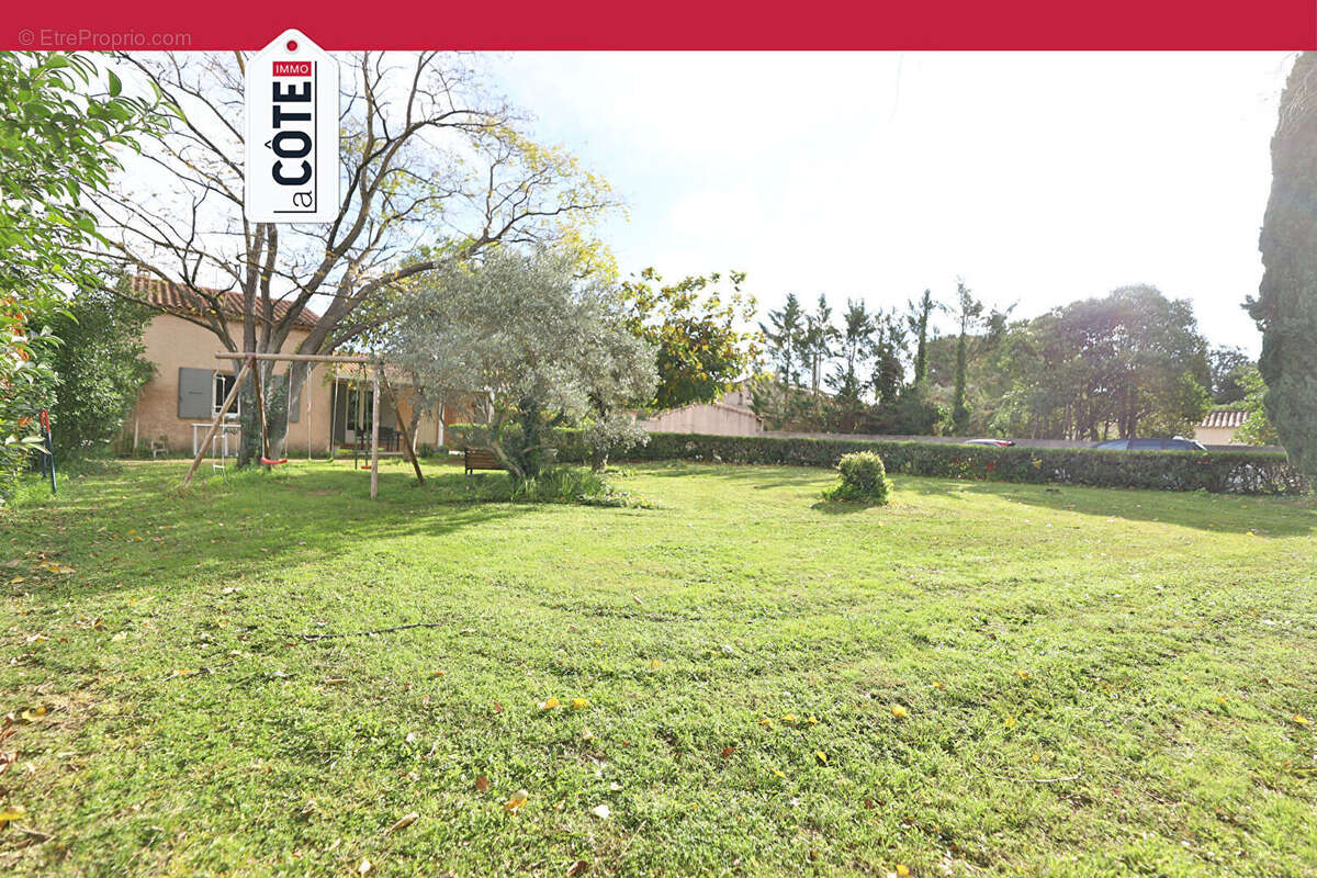 Maison à SAINT-VICTORET