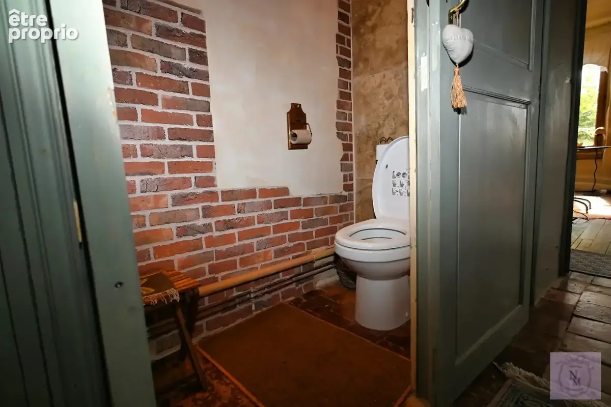 À vendre : maison de caractère à Saint-Honoré-les-Bains - photo 8