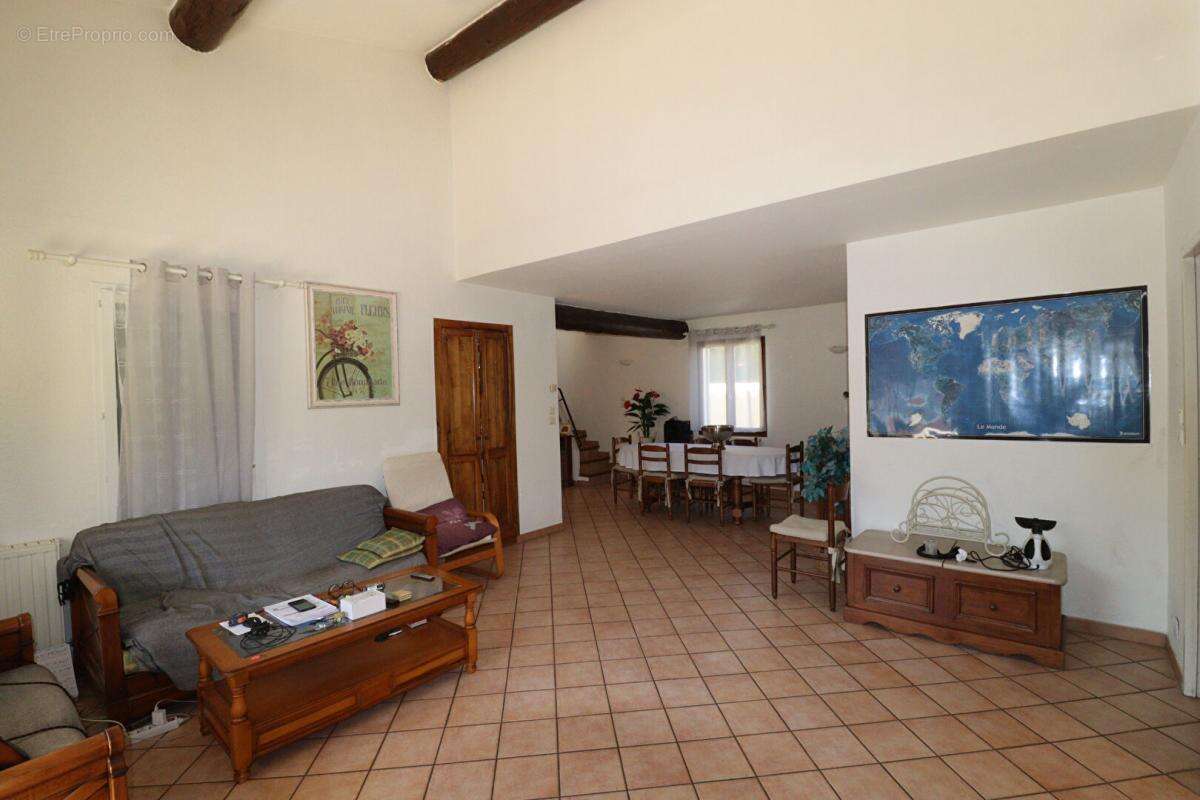 Maison à VEDENE