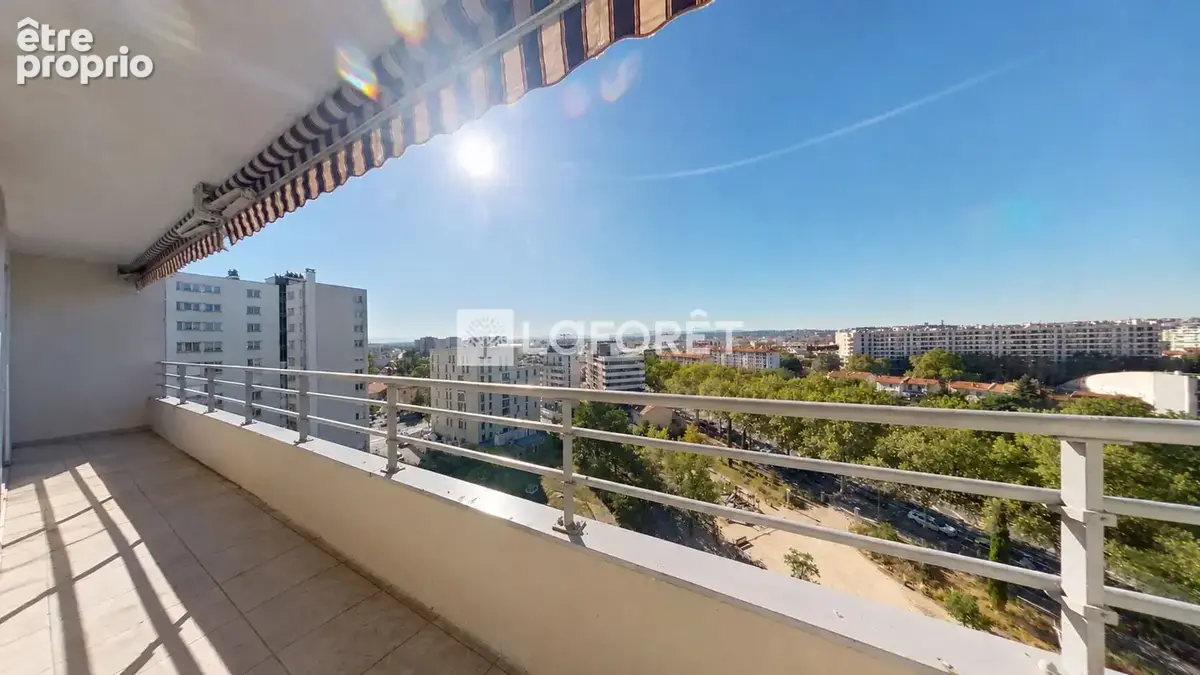 Appartement traversant avec vue panoramique sur Lyon et Fourvière - photo 10