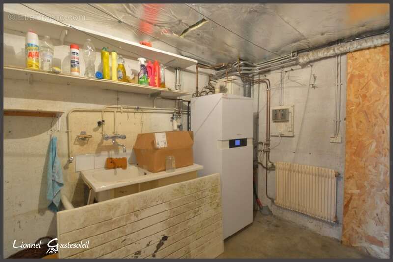Maison à vendre 9 pièces d’environ 188 m² 7 chambres avec garage à Port-Sainte-Foy-et-Ponchapt (24) - photo 22