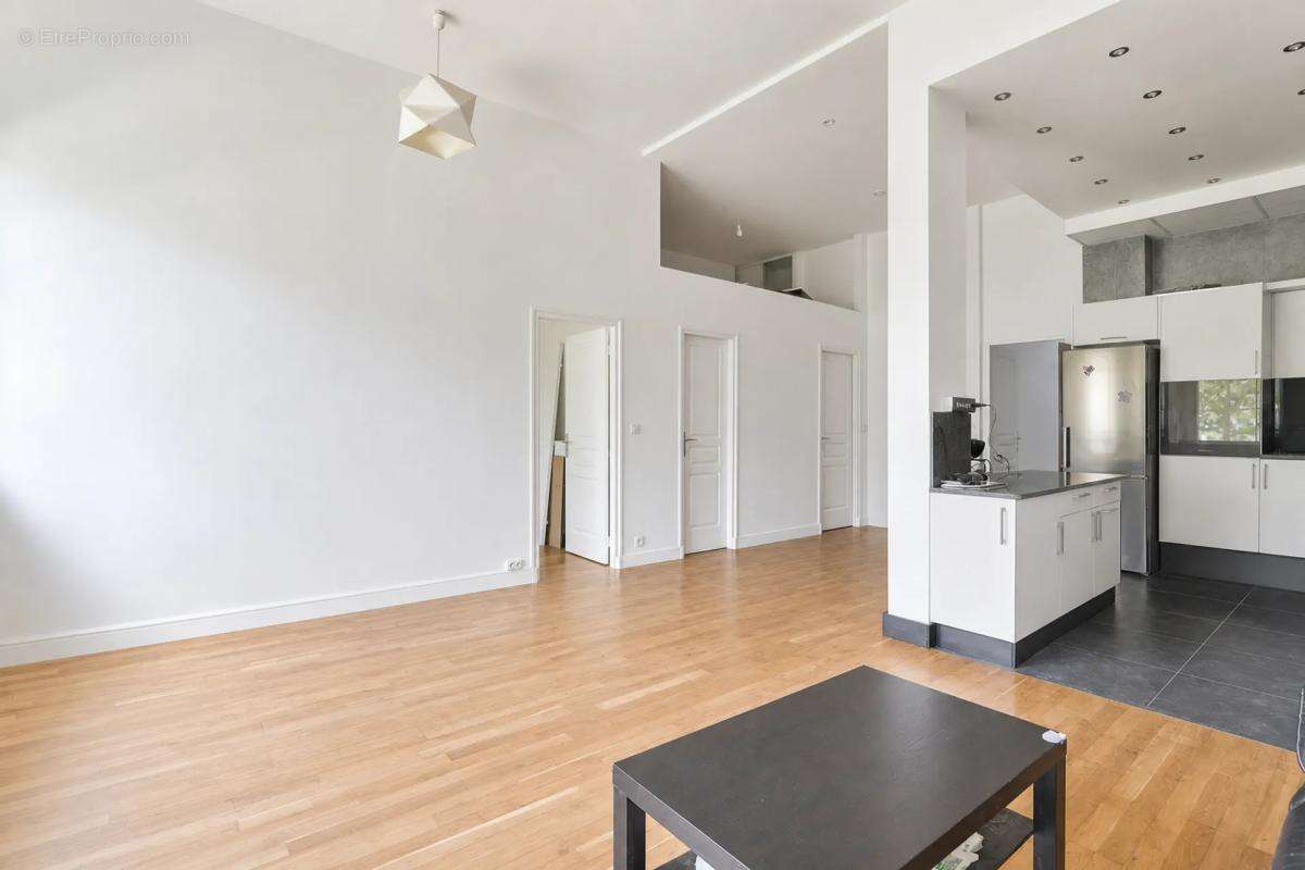Appartement à NANTERRE
