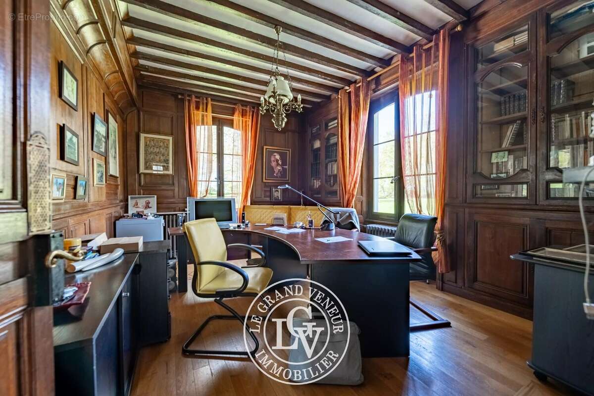 Maison à CHAMPEAUX