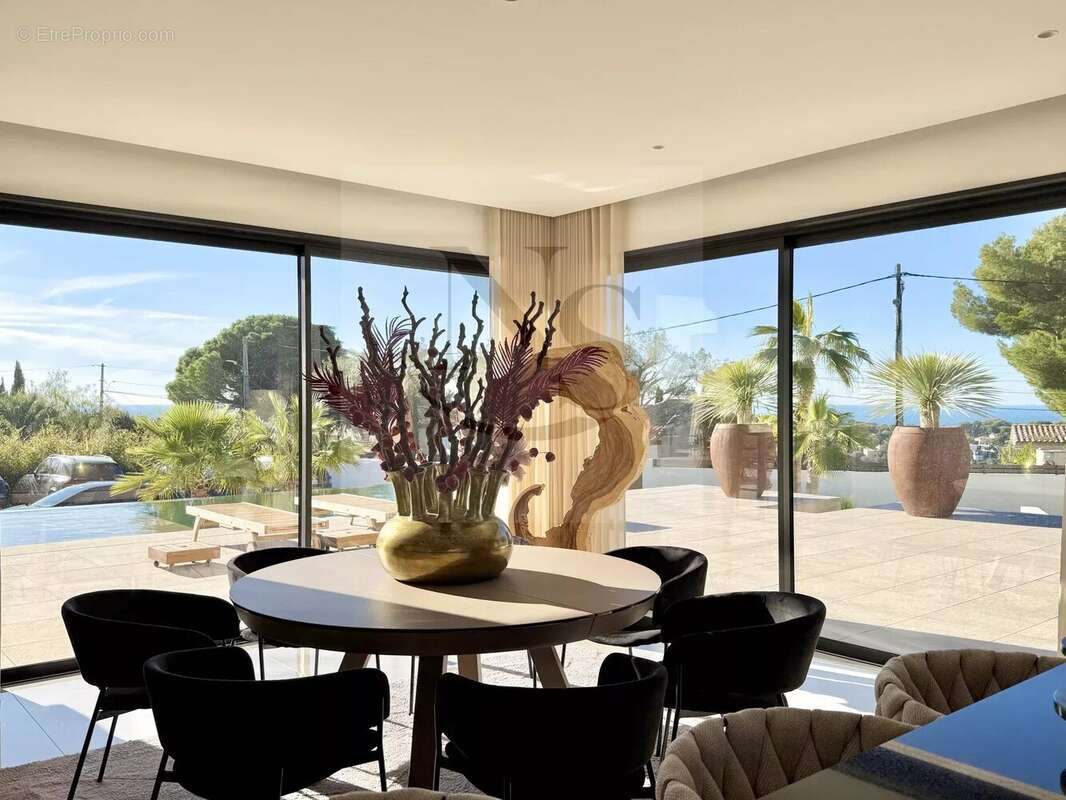 Maison à CARRY-LE-ROUET