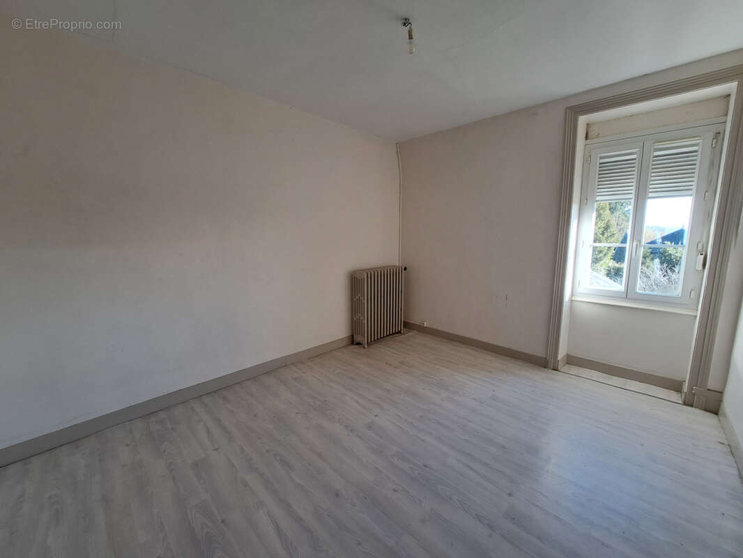 Maison à LA FERTE-MACE