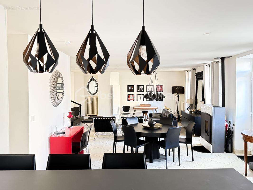 Maison à VELARS-SUR-OUCHE