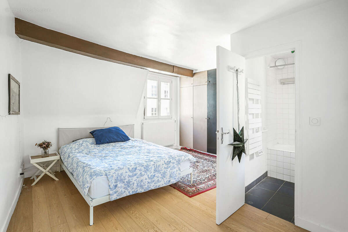 Appartement à PARIS-5E
