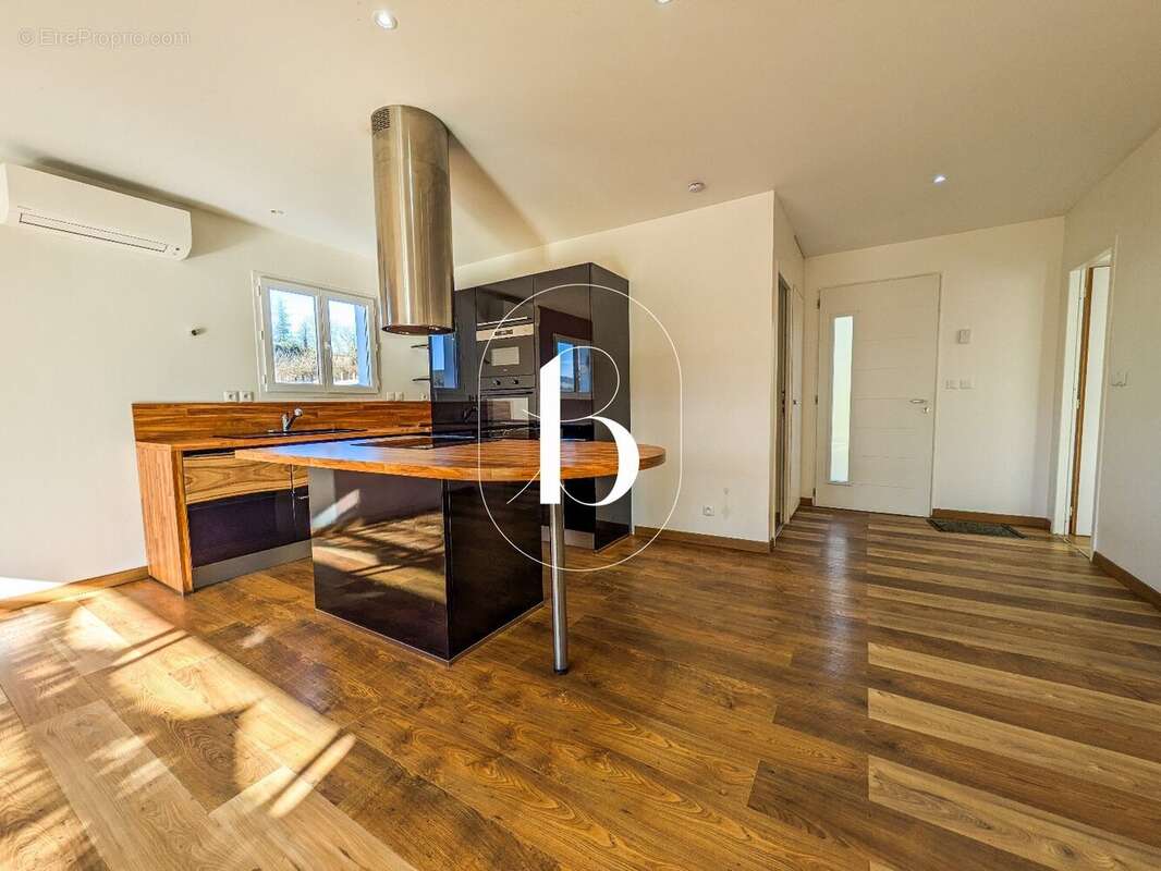 Maison à GOUDARGUES