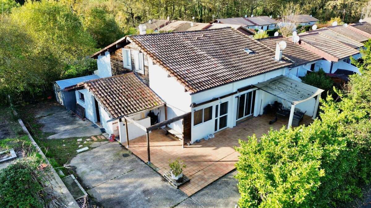 Maison à AUREILHAN
