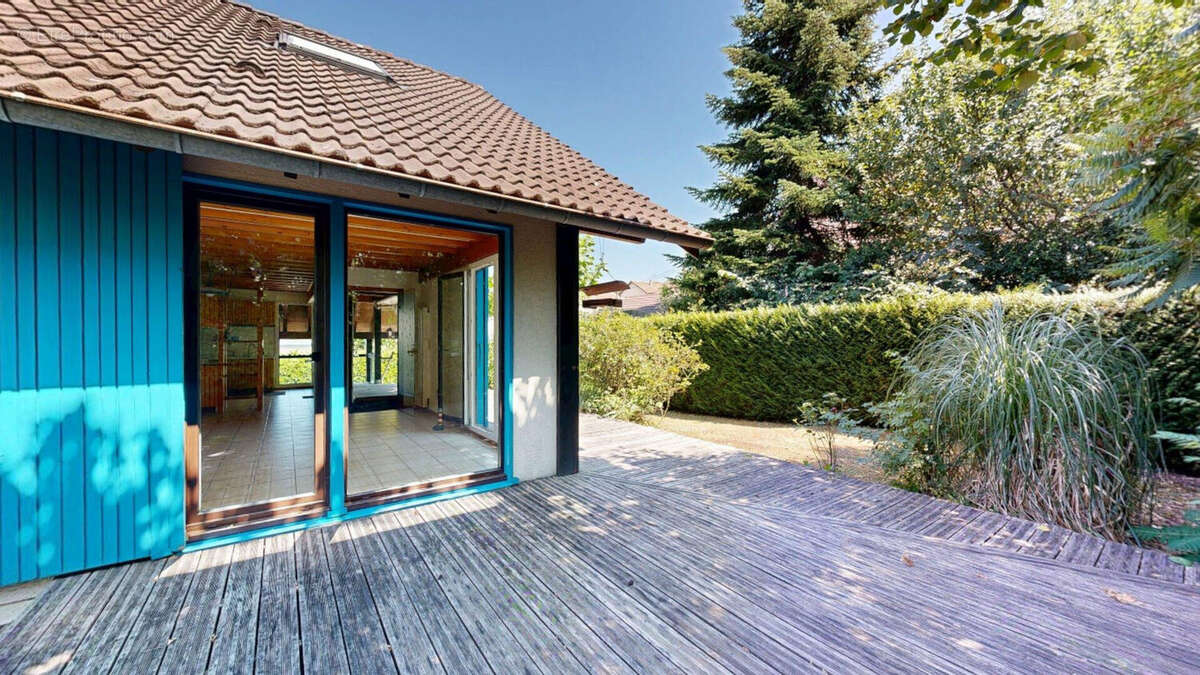 Besançon BREGILLE - Maison T6 avec SOUS-SOL COMPLET sur 595m2 de verdure. - photo 3