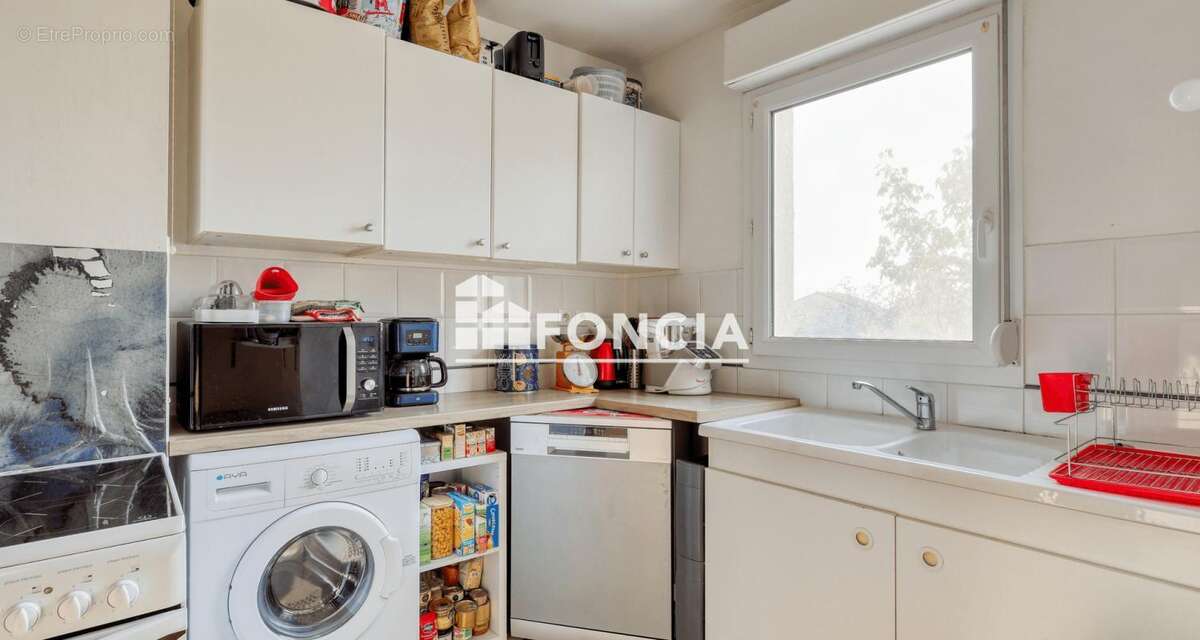 Labastidette: t3 de 63 m2 + parking - photo 2