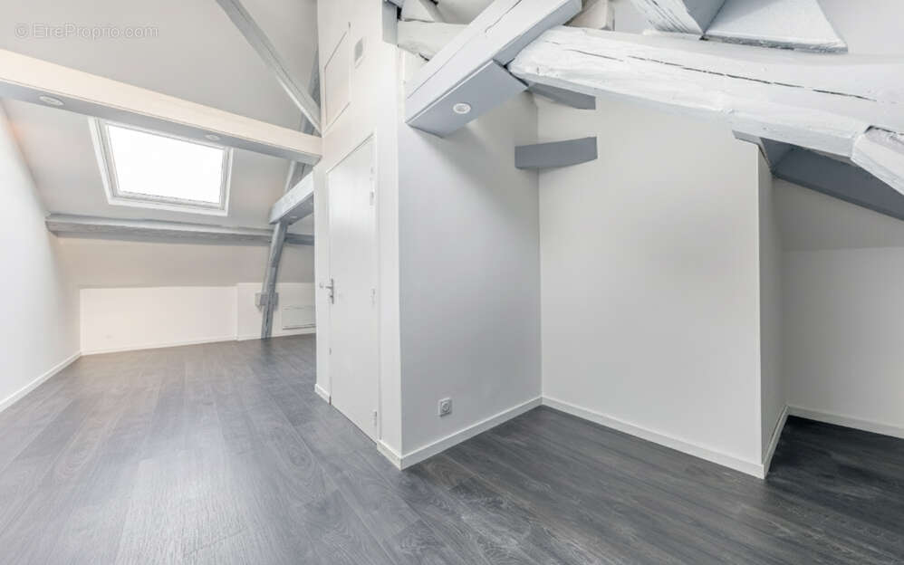 Appartement à GRISY-SUISNES