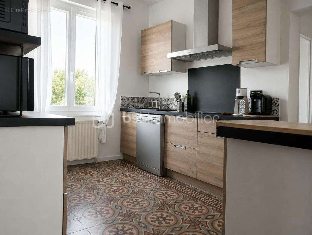 EXCLUSIVITÉ – AMAGNE – Maison de caractère des années 30 avec 2 849 m² de terrain - photo 6