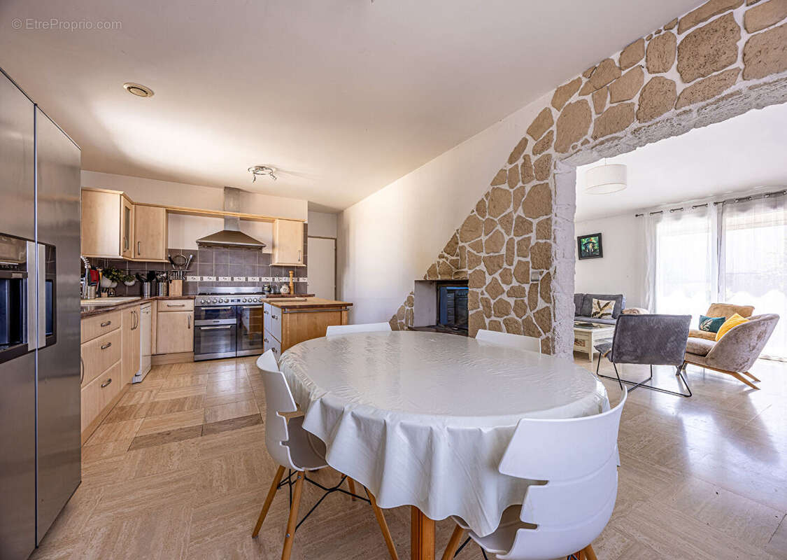 Maison familiale avec cachet, beau jardin, piscine - photo 7
