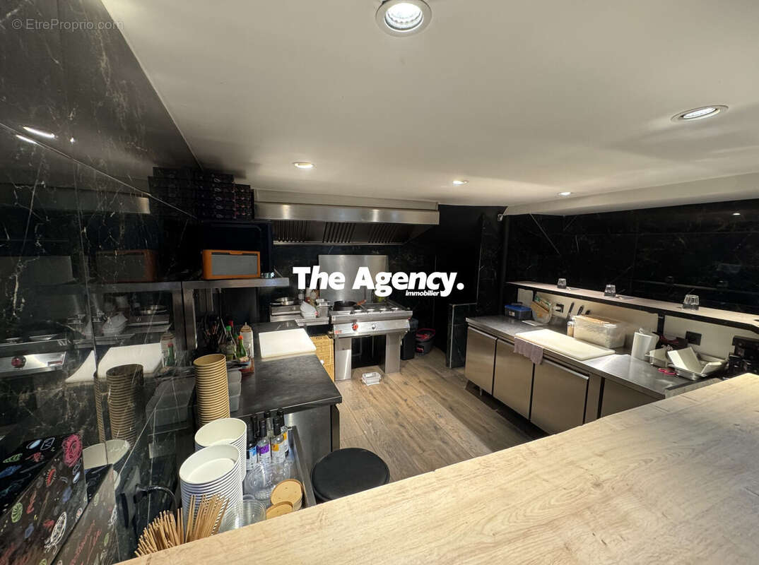 Autre à MARSEILLE-6E