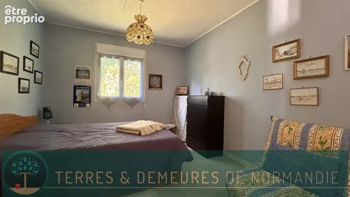Maison d'environ 65m² avec deux chambres, implantée sur un terrain de 450 m², située sur la commune de Petit-Caux. - photo 7