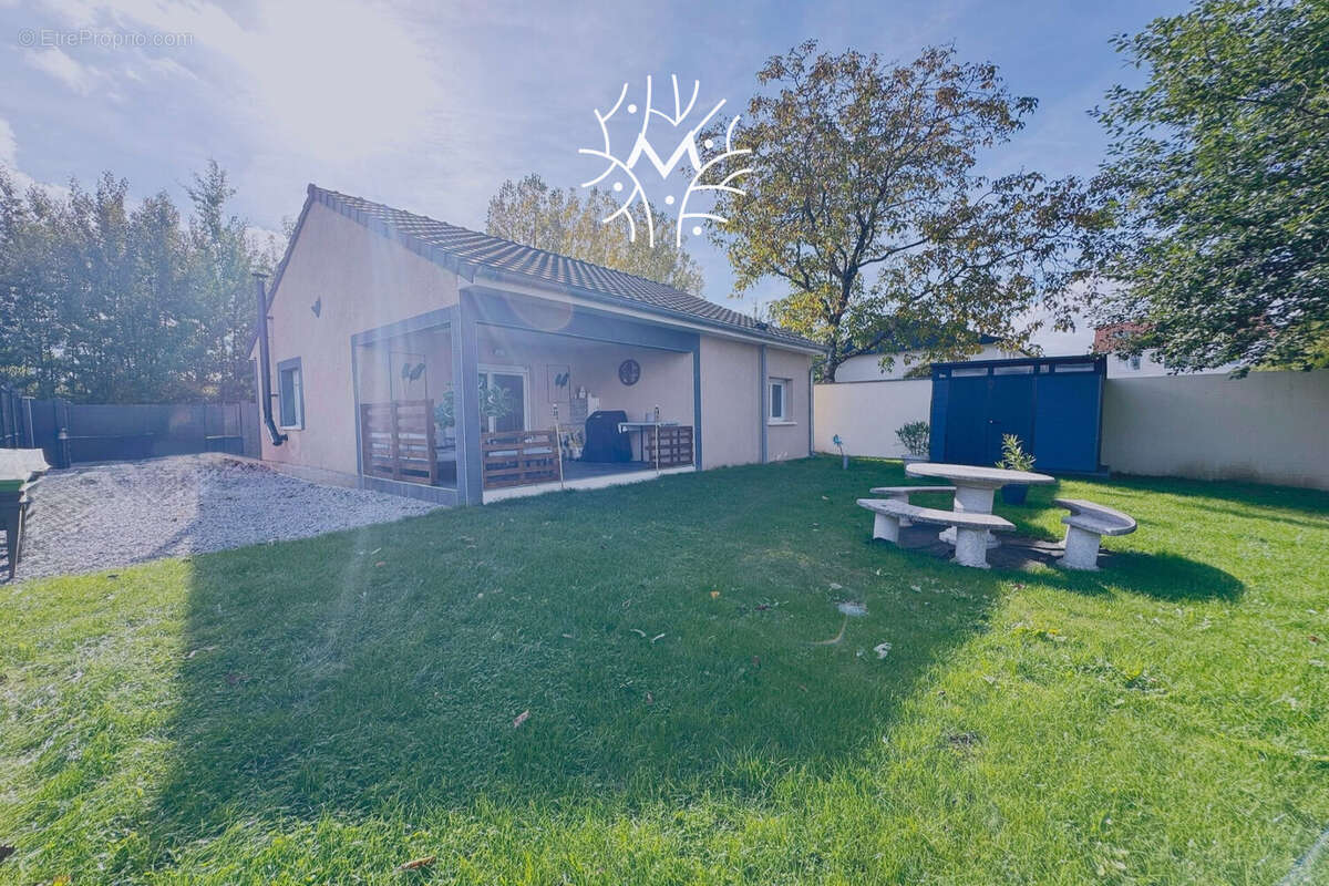 Maison à CHARLEVILLE-MEZIERES