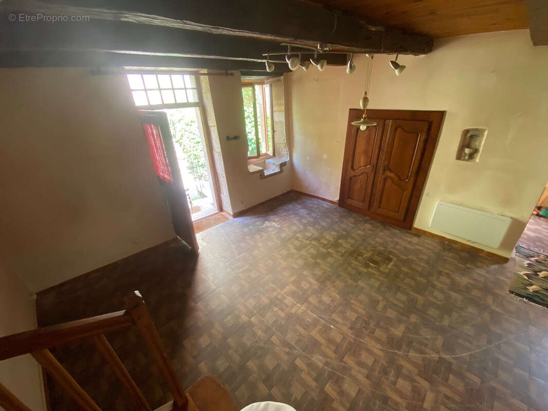 Maison à PUY-L'EVEQUE